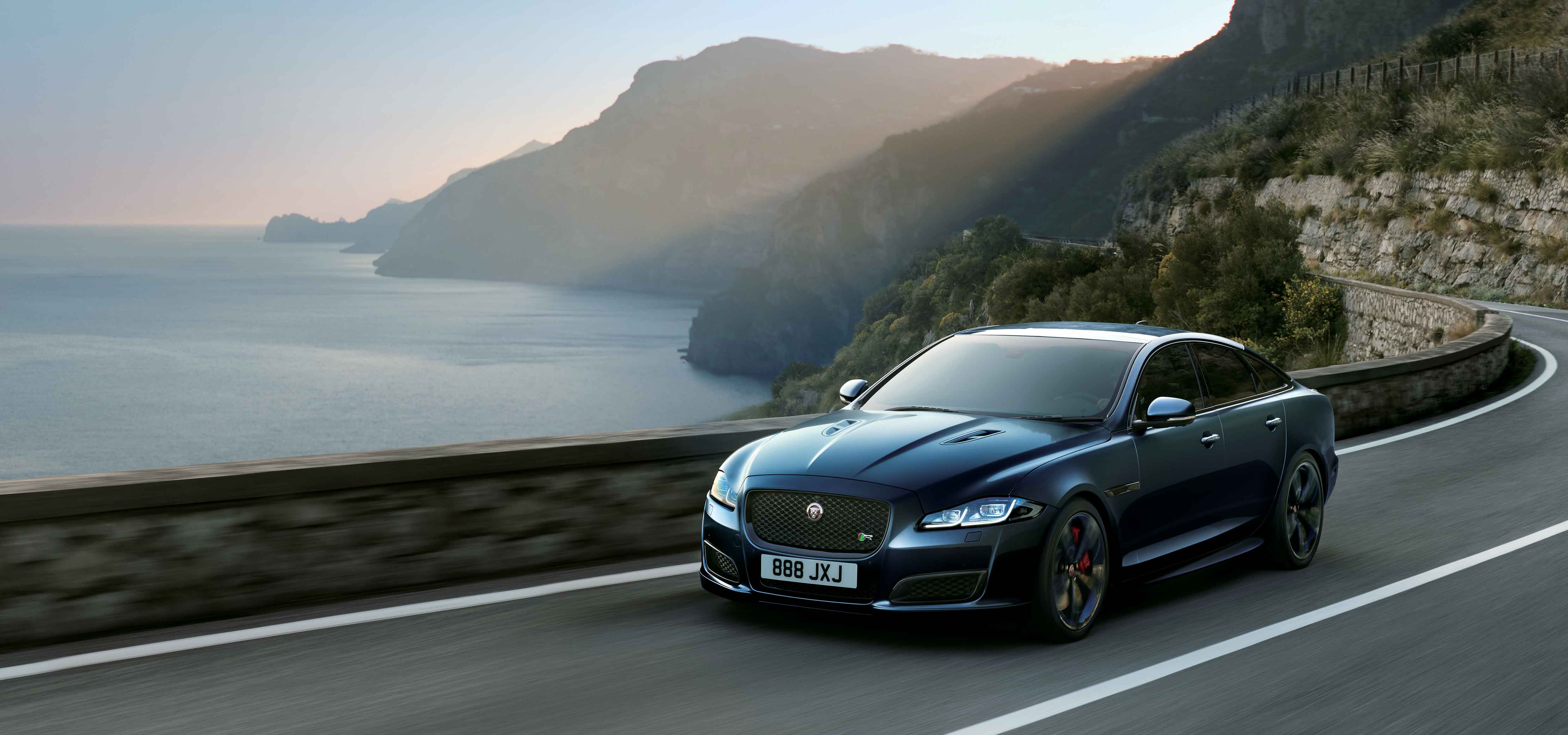 ジャガーのフラッグシップモデル「XJ」に最後の特別仕様車が登場|Jaguar