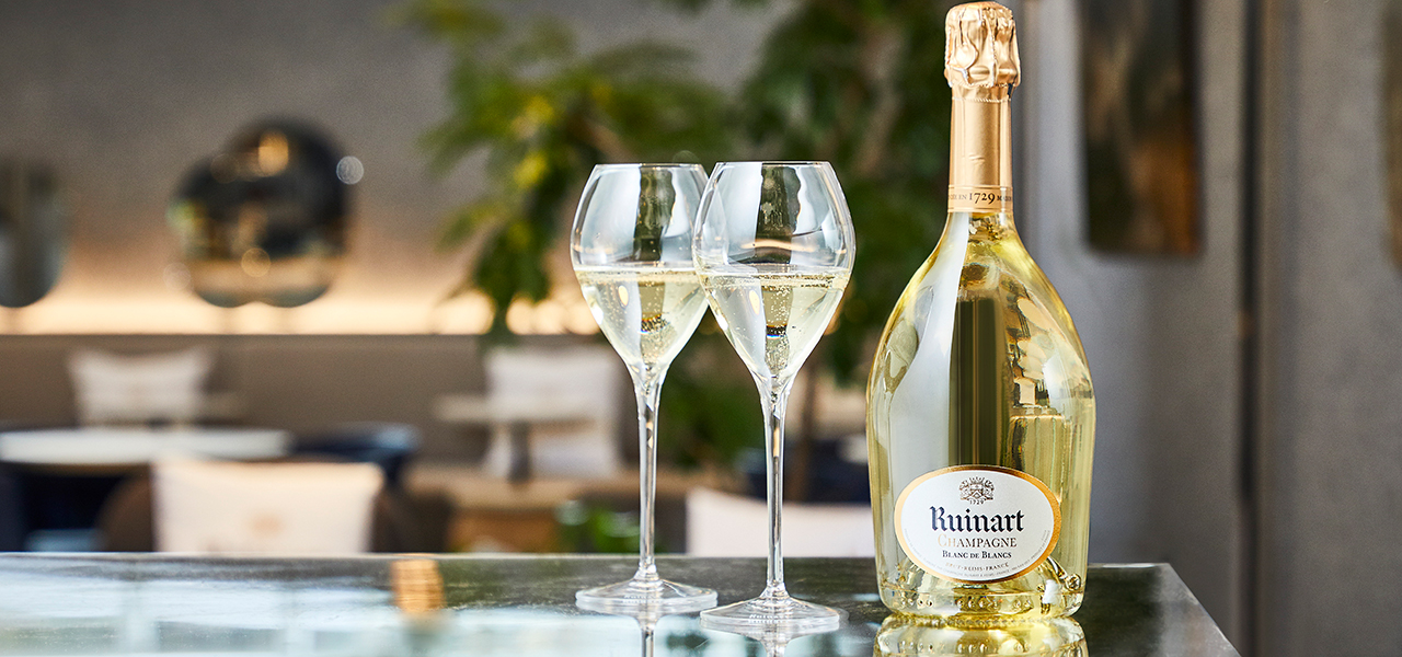 ヴィック ムニーズとルイナールのコラボ作品が東京初上陸|Ruinart