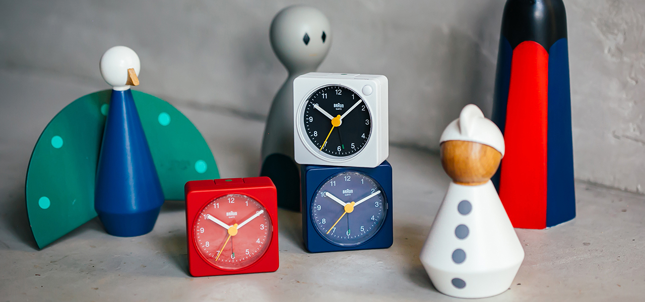 MoMA所蔵クロック「AB1」がポップに進化|BRAUN