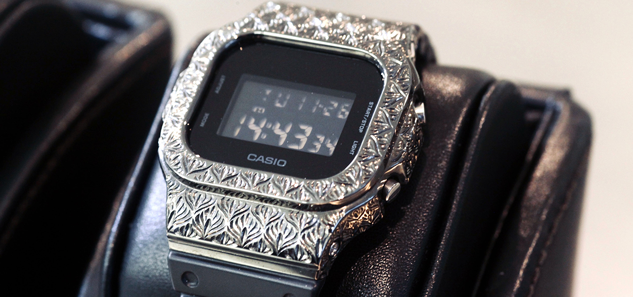 カスタムブランド「DAMUE」が2年ぶりに彫金G-SHOCKを発表|DAMUE