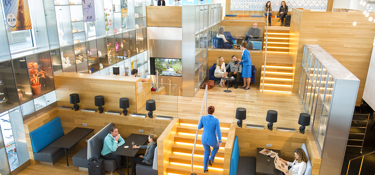 スキポール空港のKLM 非シェンゲンエリア　クラウンラウンジが全面リニューアルオープン｜TRAVEL