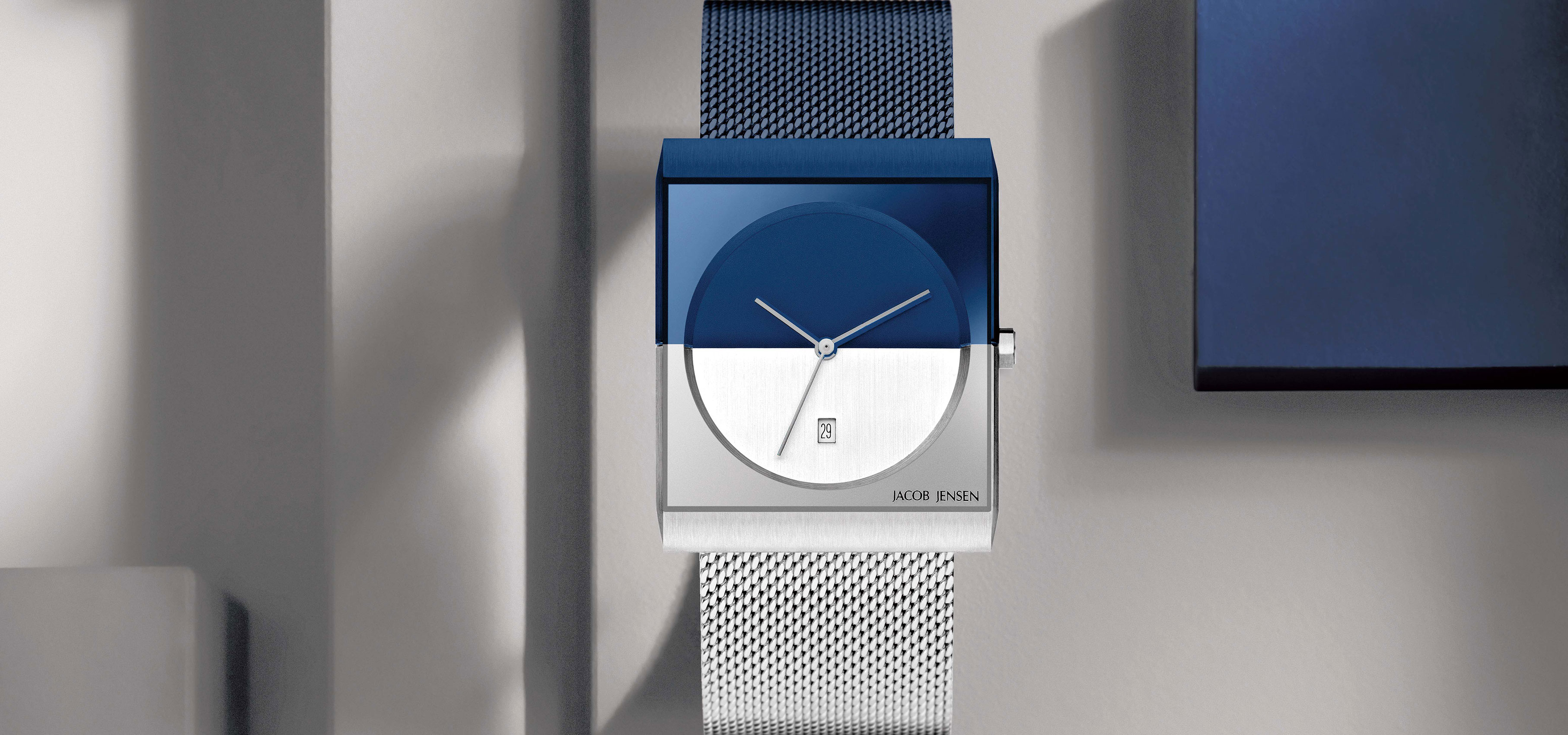 ヤコブ イェンセンのデザイン哲学を表す「クラシック」に新色が登場｜JACOB JENSEN
