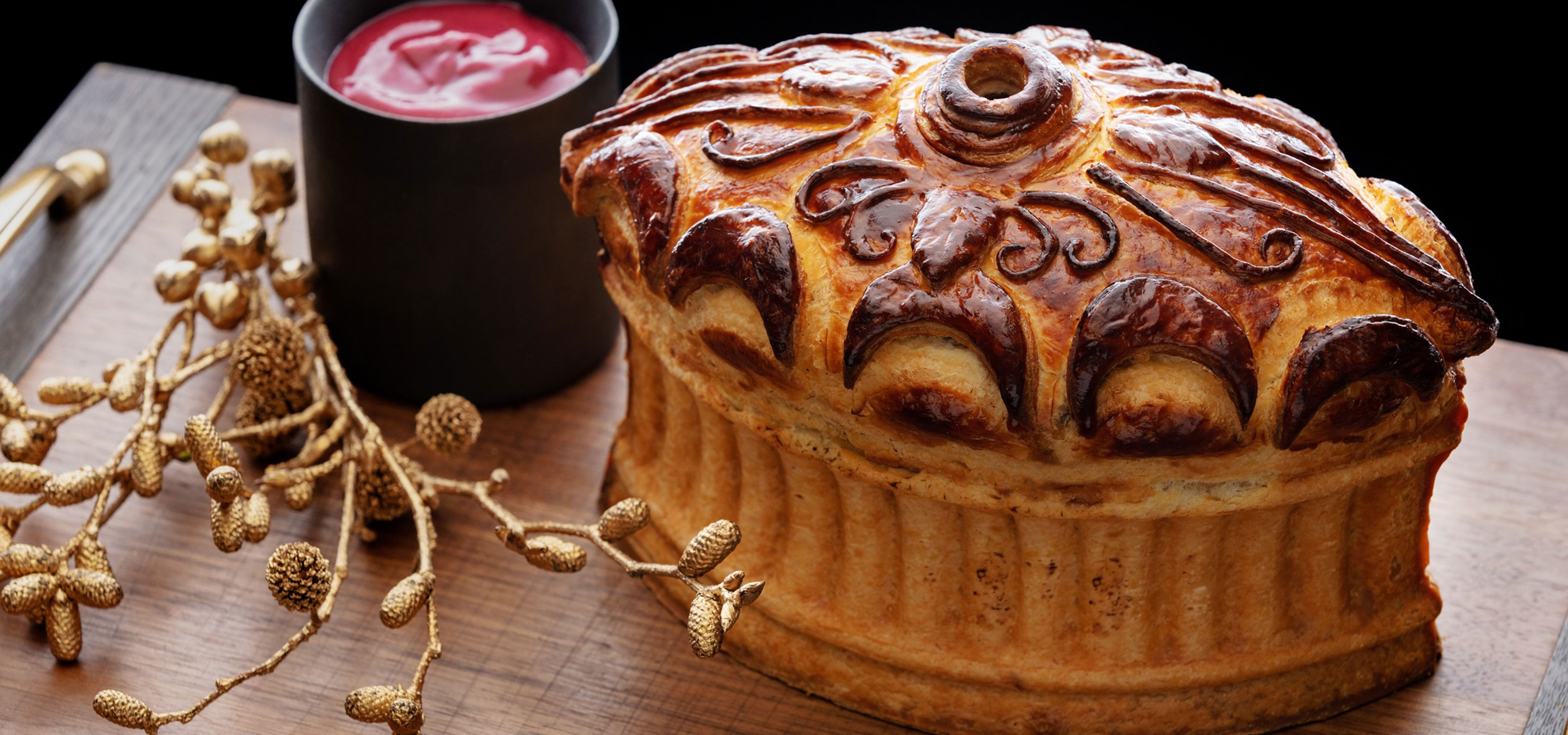 古典フランス料理の最高峰に位置するジビエ料理「野兎のロワイヤル」を提供｜TRAVEL