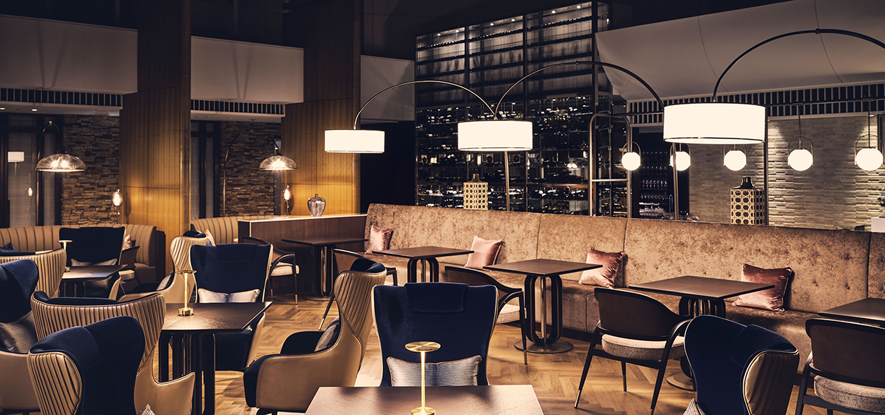 今、訪れるべき東京の最新ホテルレストラン「ザ・スコア・ダイニング」|EAT