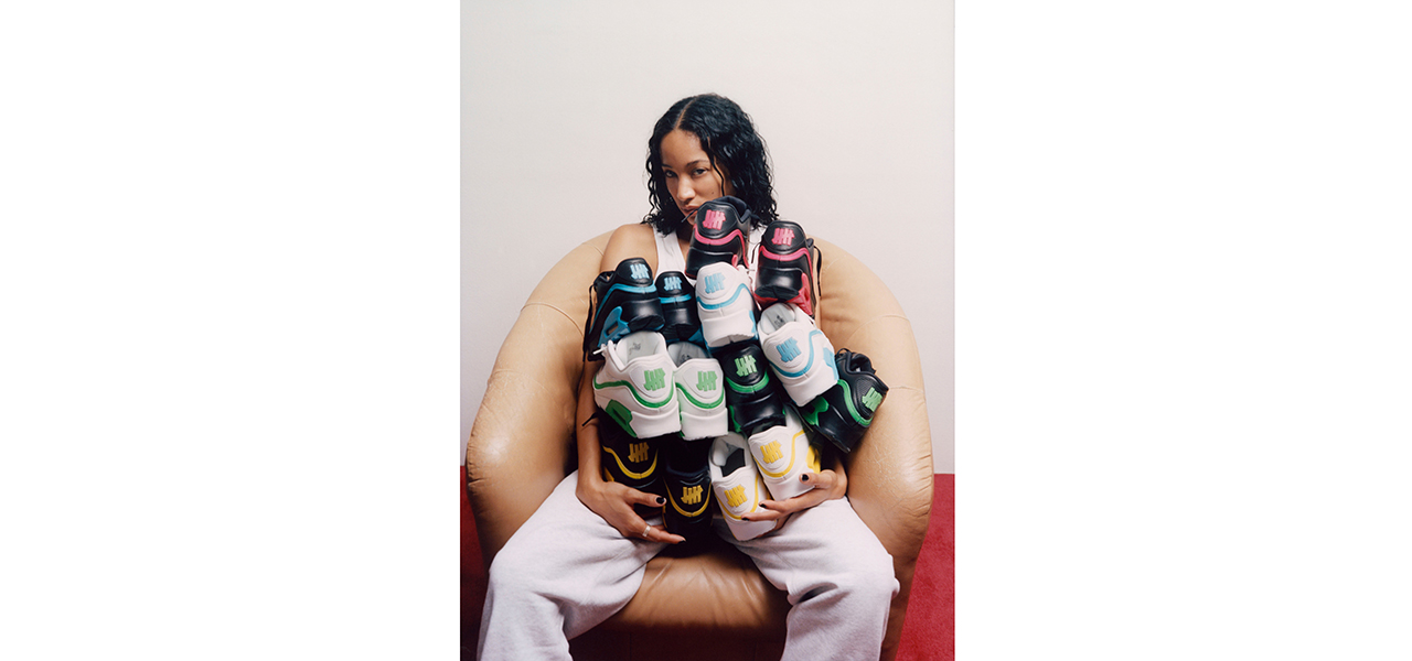 90年代へオマージュを捧げる。「ナイキ エア マックス 90 UNDEFEATED」|NIKE