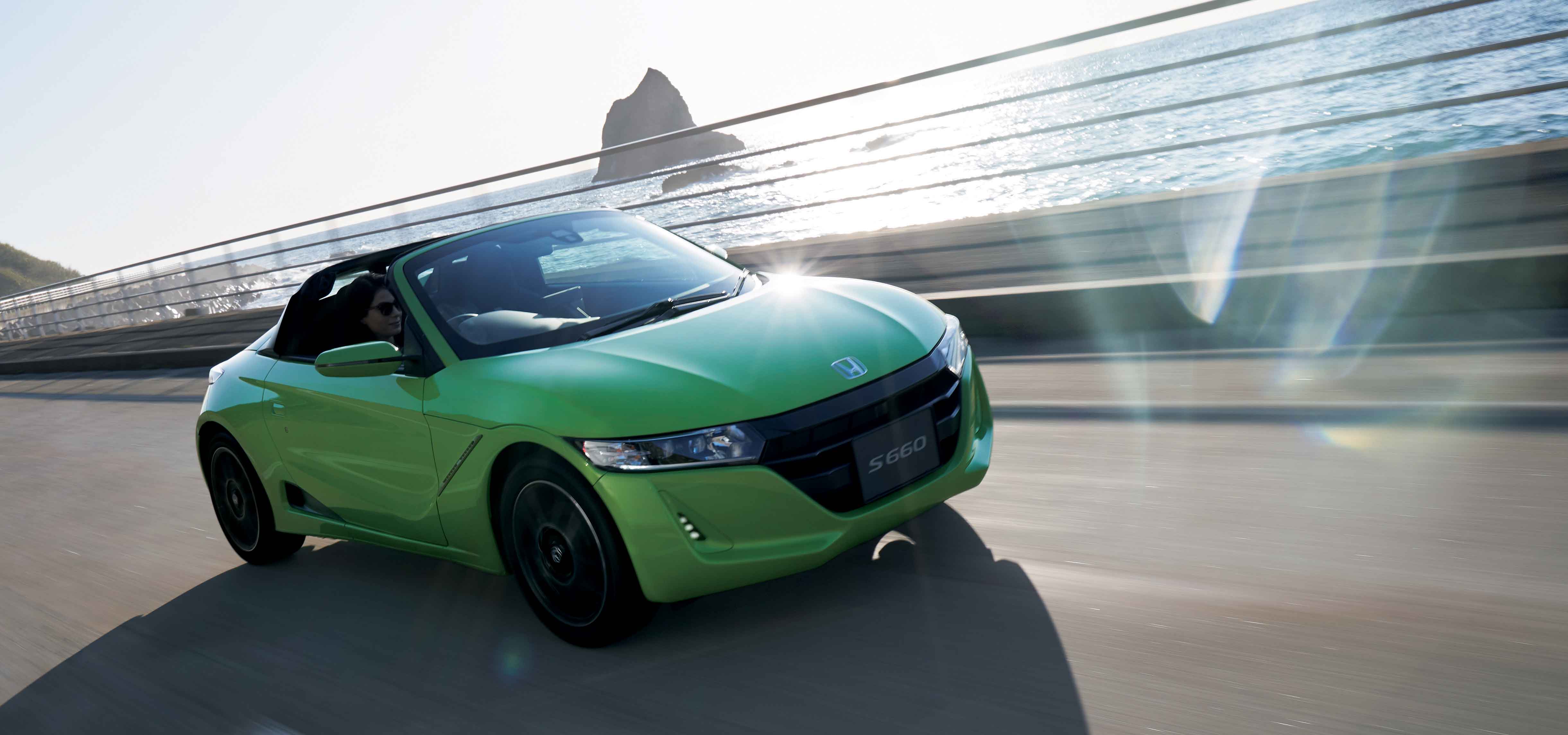 ホンダ、ミドシップ2シーター オープンモデル「S660」にデザインを深化させるマイナーチェンジを実施｜Honda