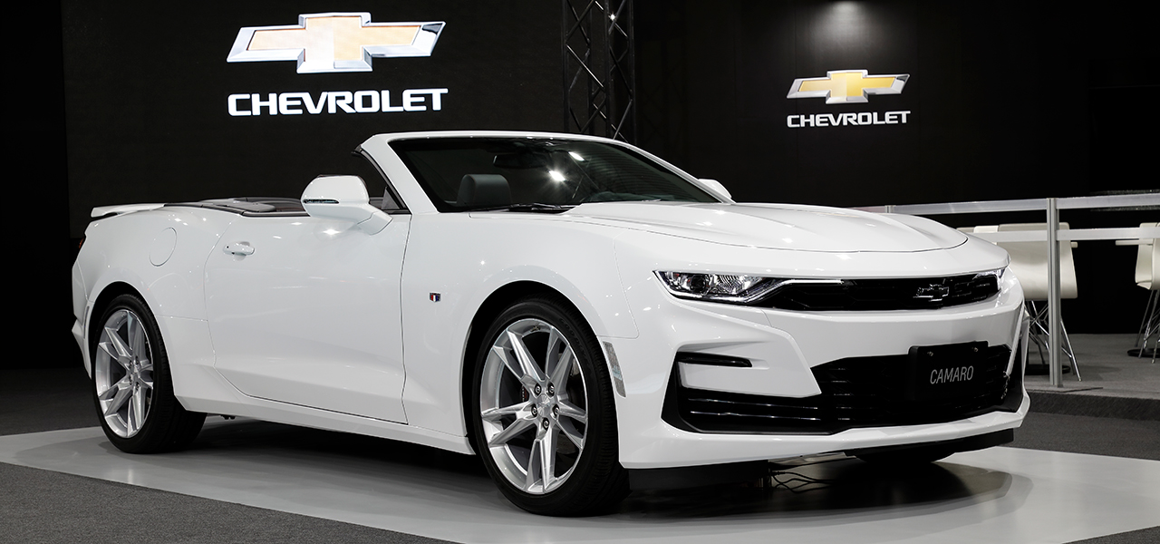 より精悍なイメージに──フェイスリフトを受けた新型カマロがデビュー｜Chevrolet