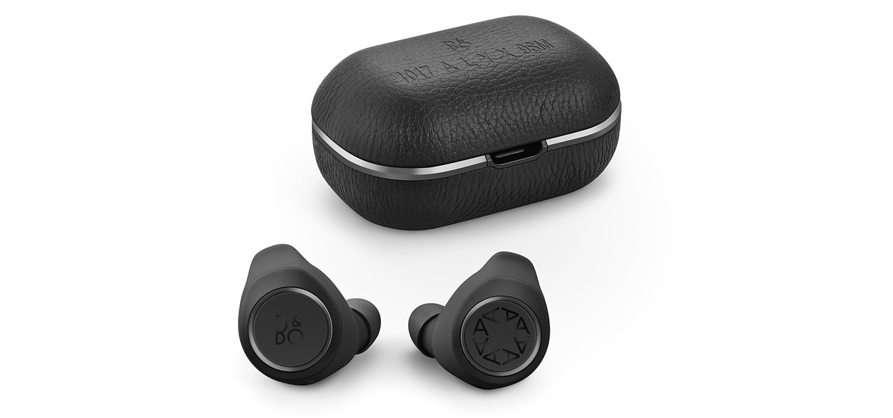 「1017 ALYX 9SM」とコラボレーションしたバング＆オルフセン「BEOPLAY E8 MOTION」｜BANG & OLUFSEN