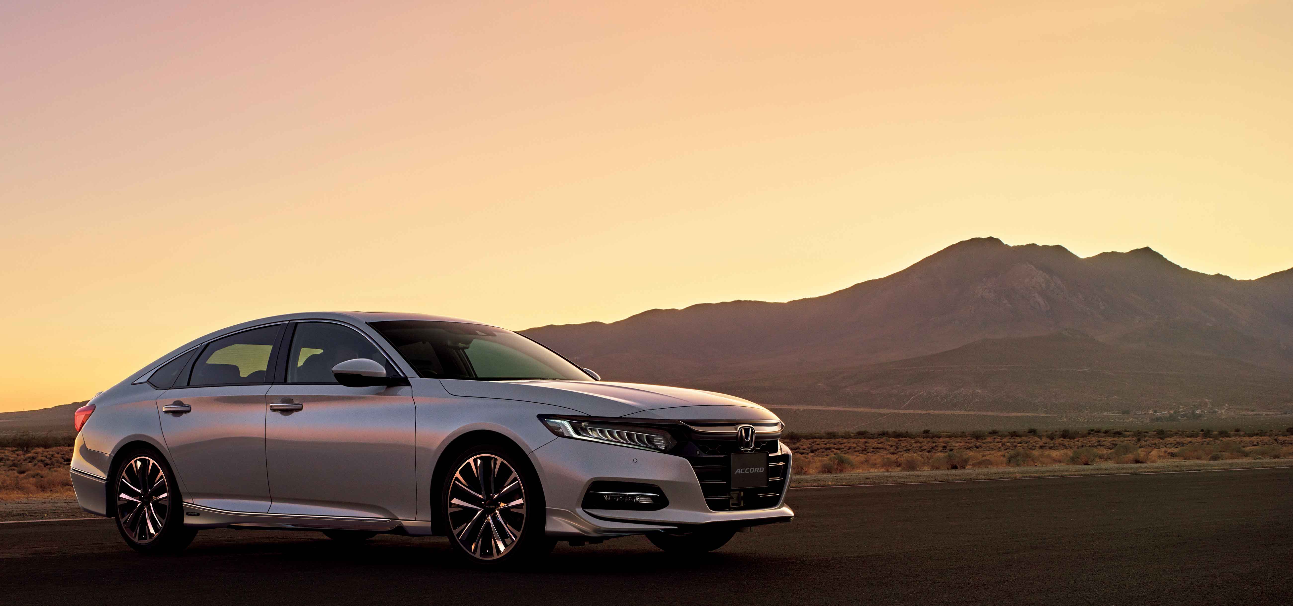 フルモデルチェンジした新型「ホンダ アコード」が発売|Honda