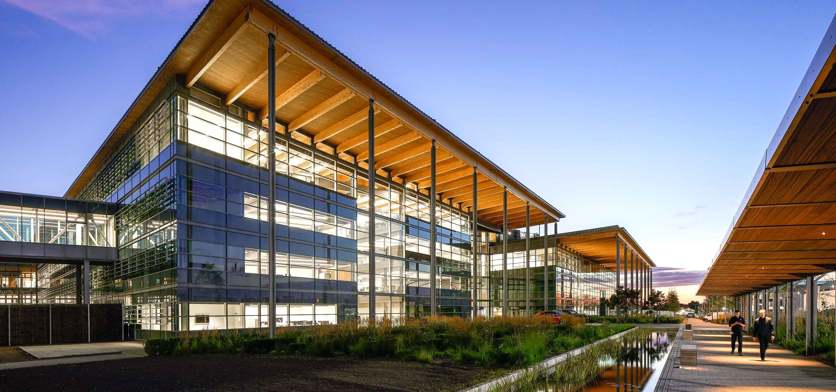 ジャガー･ランドローバーが新設した英国最大の自動車製造･開発センター｜Jaguar LandRover