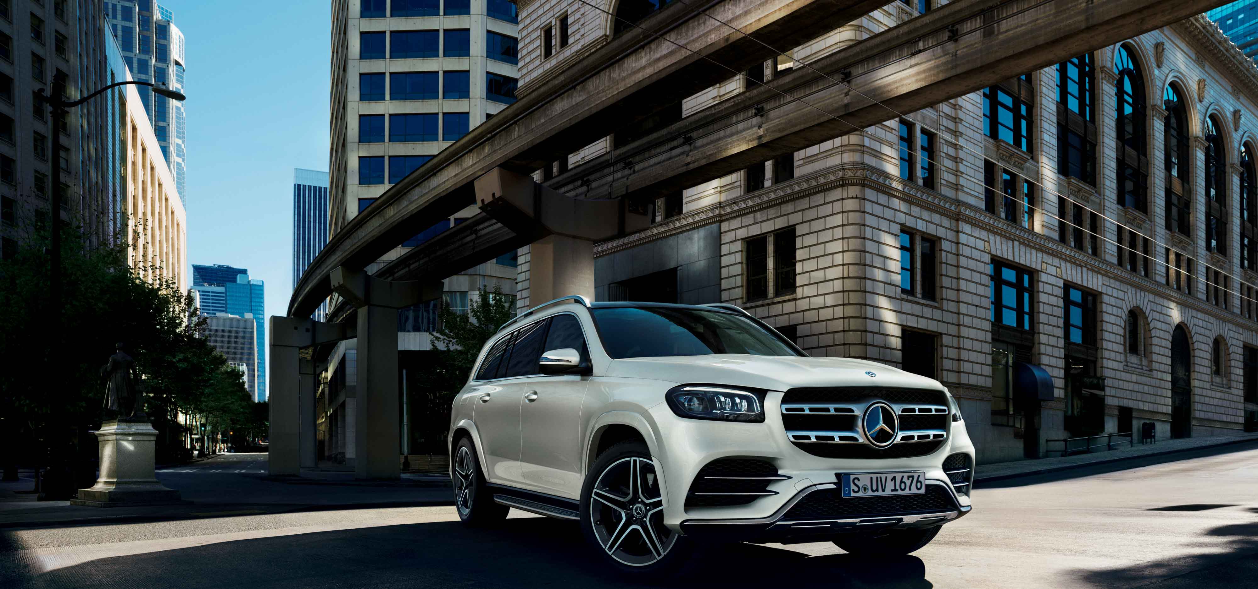 メルセデスの最上級SUV「GLS」がフルモデルチェンジ｜ Mercedes Benz