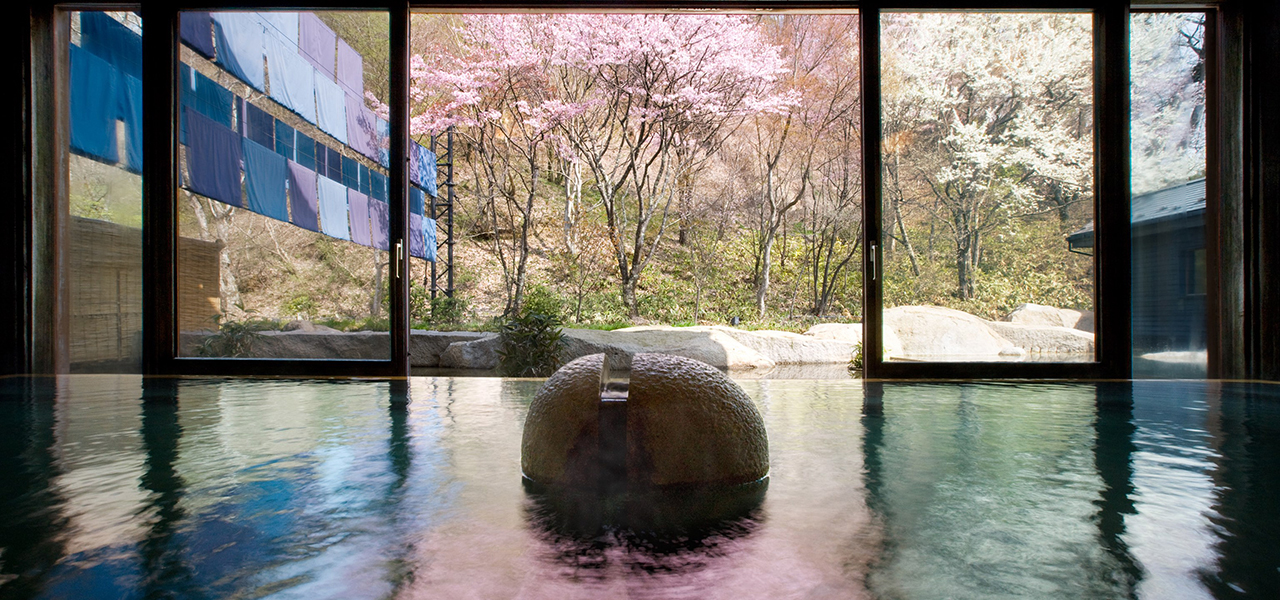 軽井沢星野エリアでリモートワーク。発想力を高める「温泉ワーケーションプラン」|Hoshino Resorts
