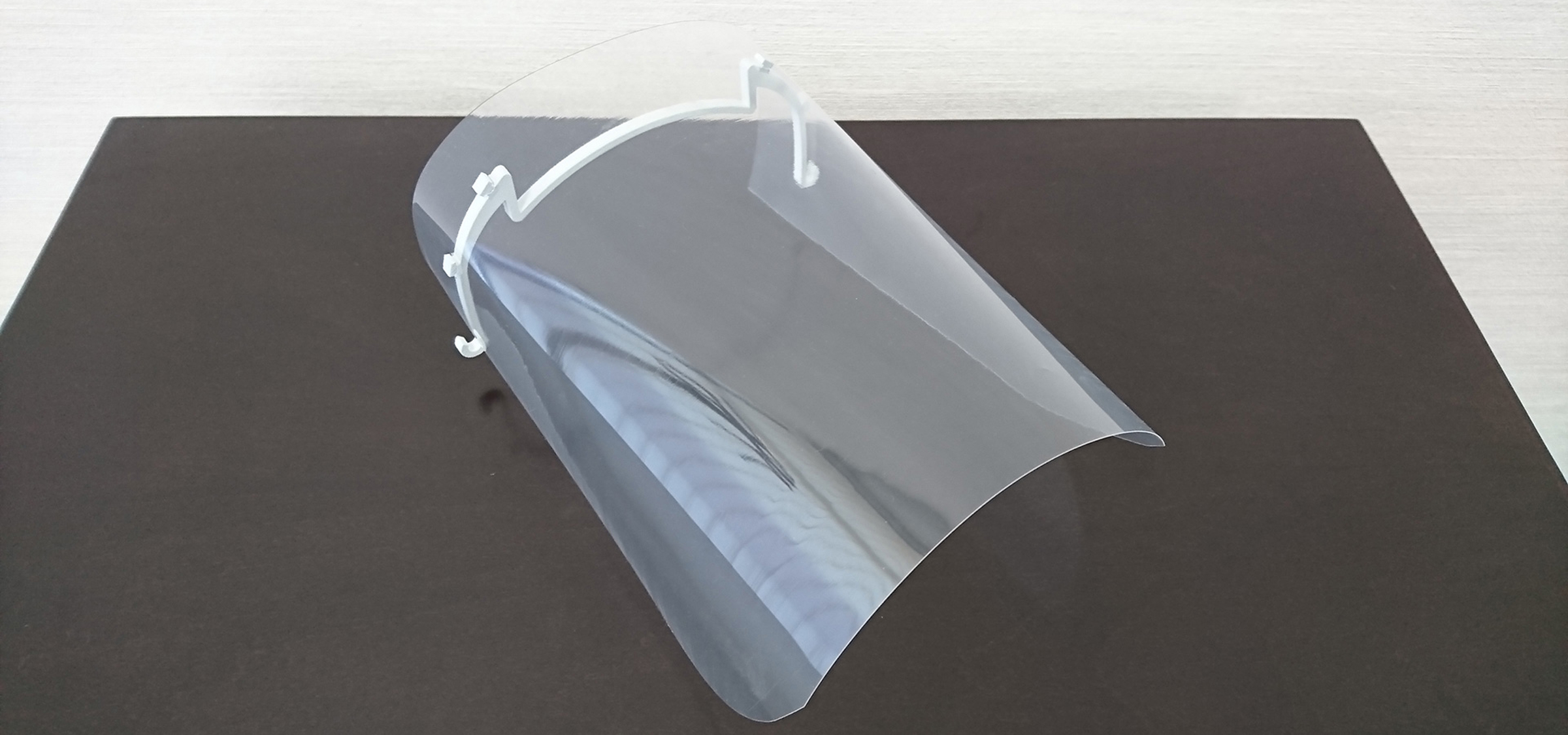 トヨタ自動車九州が医療機関にフェイスシールド2,000個を提供｜TOYOTA