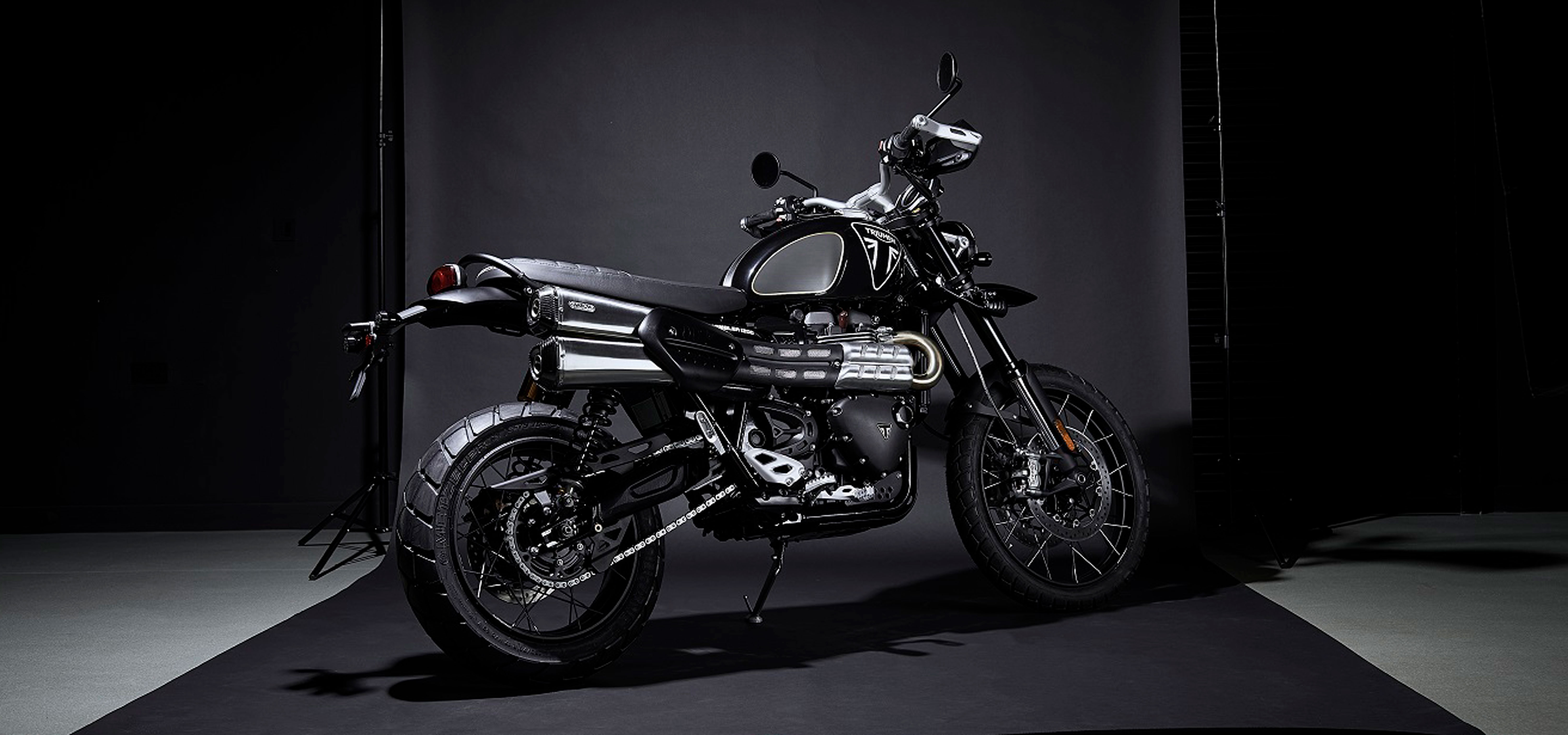 トライアンフが日本限定20台の「Scrambler 1200 ボンドエディション」発売|Triumph