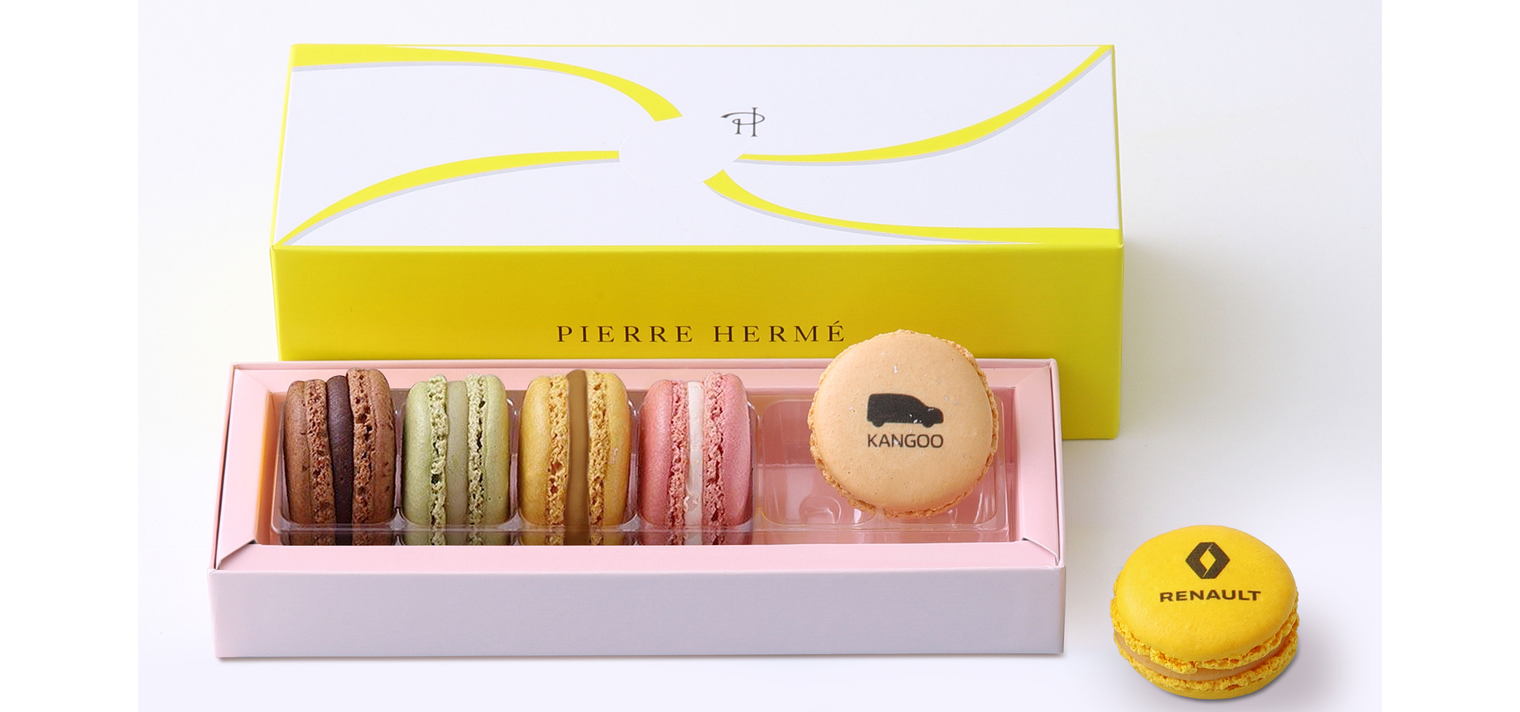 カングーなどが描かれたスペシャルなマカロンの詰め合わせを販売|Renault