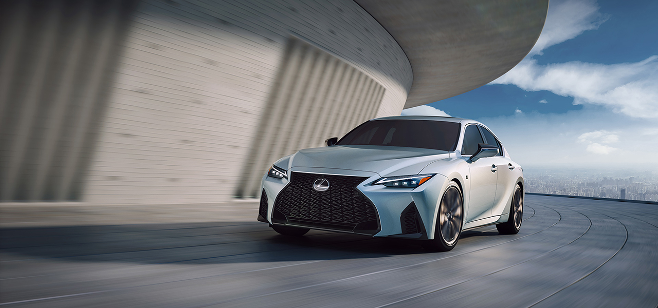走りもデザインも大幅に進化──マイナーチェンジした新型レクサスISがワールドプレミア|Lexus