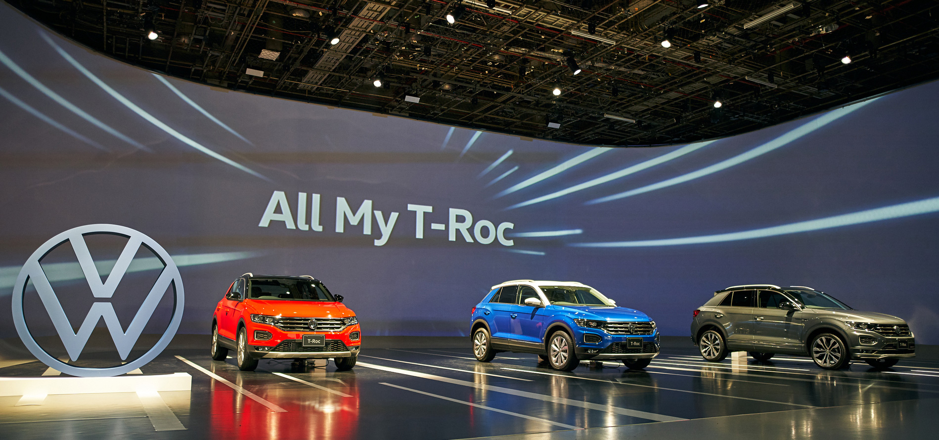 フォルクスワーゲンの新型クロスオーバーSUV「T-Roc」が日本デビュー｜Volkswagen