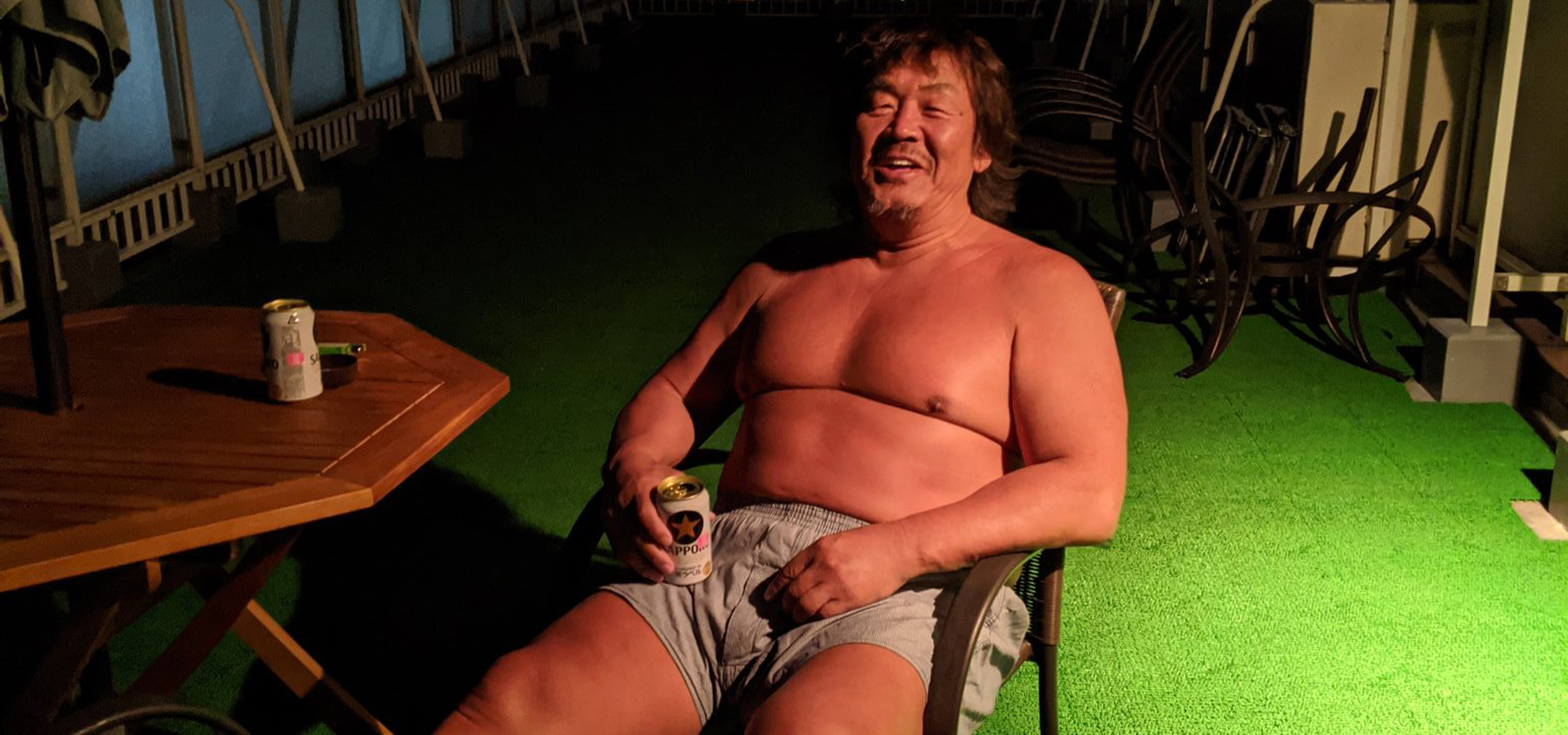 「まずはハッシュドタグ」 話題騒然のツイートから生まれた 井長州力Tシャツ