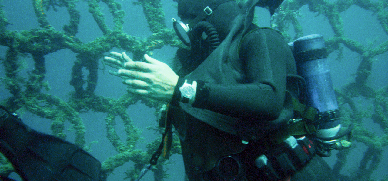 CHAPTER2高度な堅牢性をともなう実用機としての起源は、ダイバーズモデルにあった|TUDOR