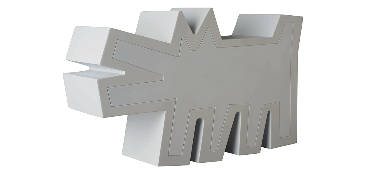 キース・へリングの「吠える犬」が立体造形に。Barking Dog STATUE WHITE Ver. |メディコム・トイ