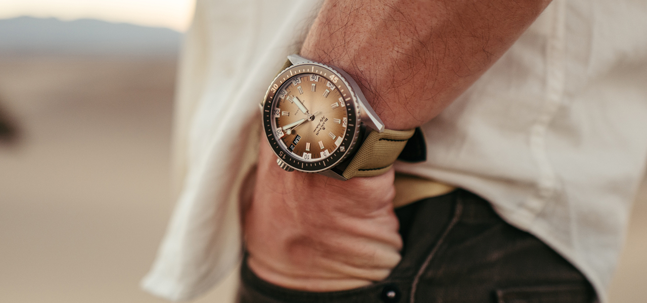 デザート(砂漠)カラーの「フィフティ ファゾムス バチスカーフ デイ・デイト」|BLANCPAIN