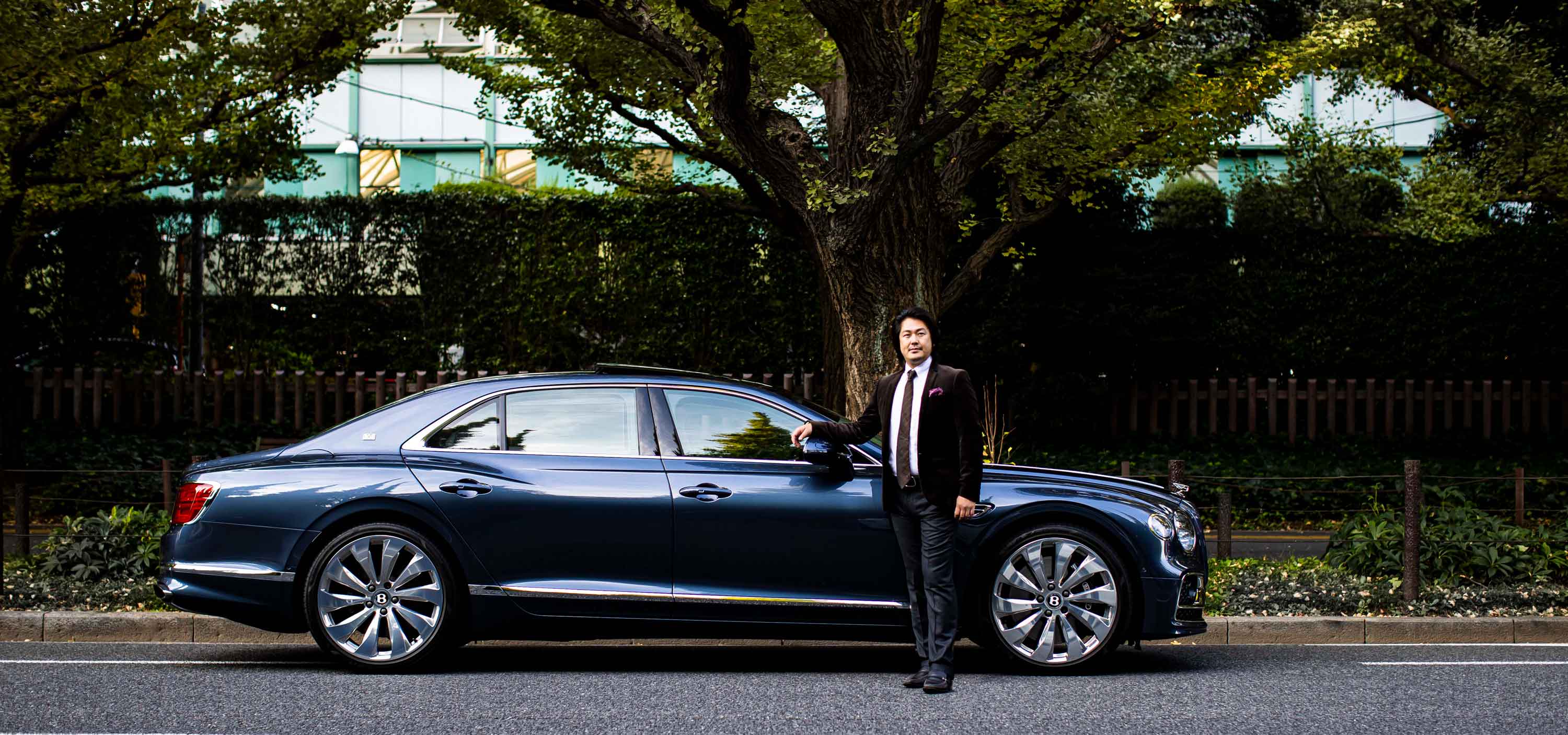 ライフアチーバーが語るベントレーの魅力──歯科医師 富田大介先生×ベントレー フライングスパー|Bentley