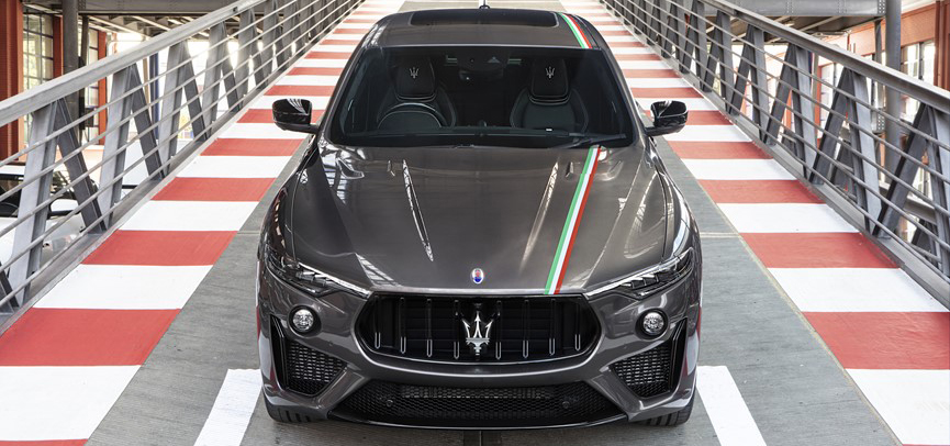 イタリア国旗に敬意を表した5台限定のレヴァンテ トロフェオ｜Maserati