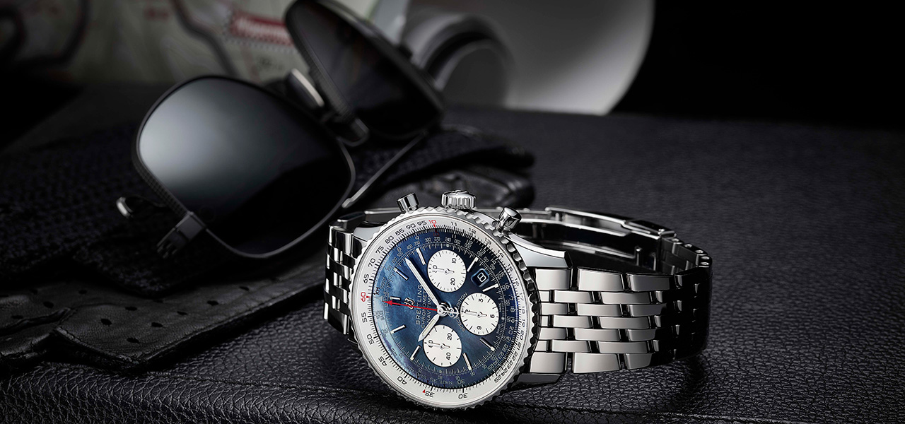 ブラック マザー オブ パール ダイアルを搭載した日本限定ナビタイマー|BREITLING