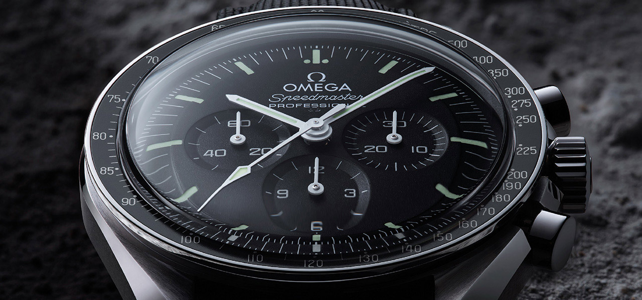 スピードマスター ムーンウォッチ マスター クロノメーター｜OMEGA