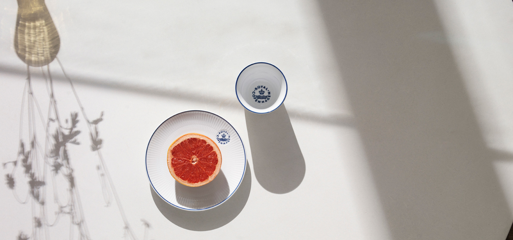 コンパクトで多機能なシェイプに込められた、ハンドクラフトの息吹|Royal Copenhagen