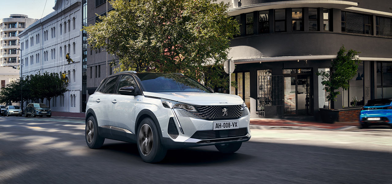 プジョー3008がフェイスリフトを実施 プラグインハイブリッドモデルも追加｜Peugeot