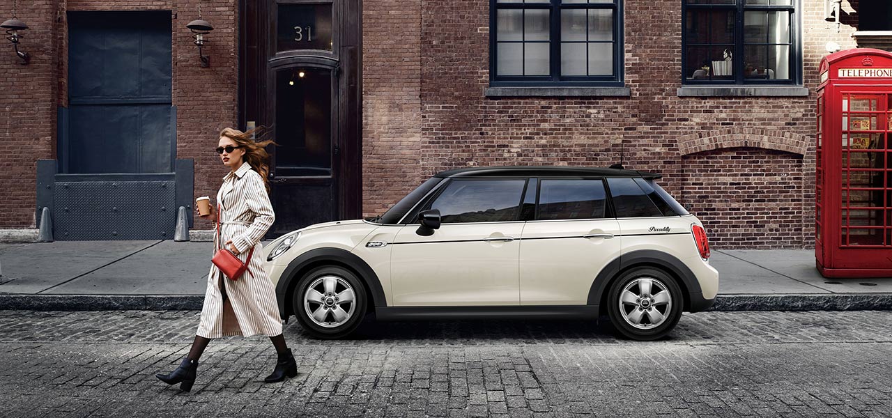 MINIに往年の名車の名を冠した限定車が登場｜MINI