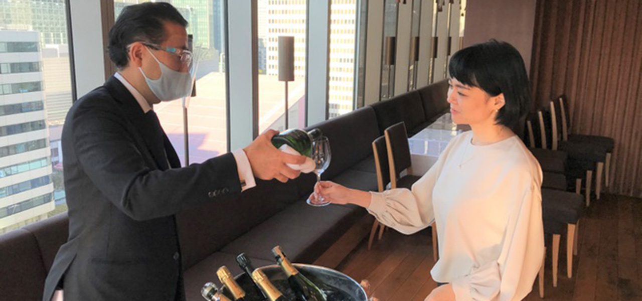 ひらまつレストランでしか飲めない希少なワインが手に入る、試飲販売会|HIRAMATSU