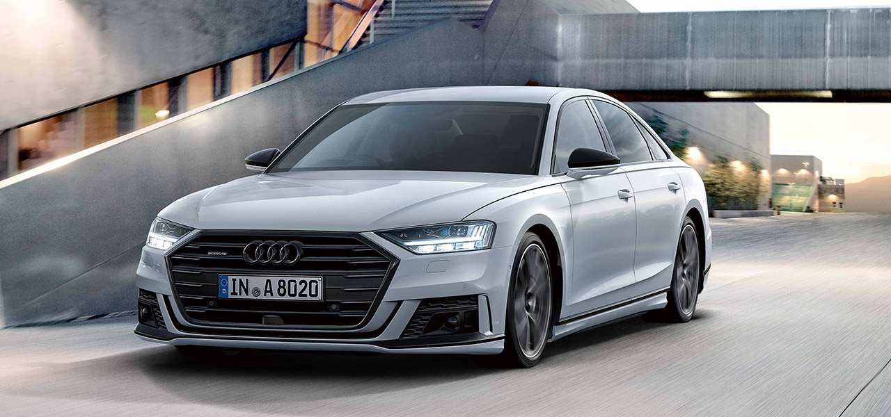 アウディからドライバーズカー、GTカーとしての特徴にフォーカスしたA8限定モデルが登場｜Audi
