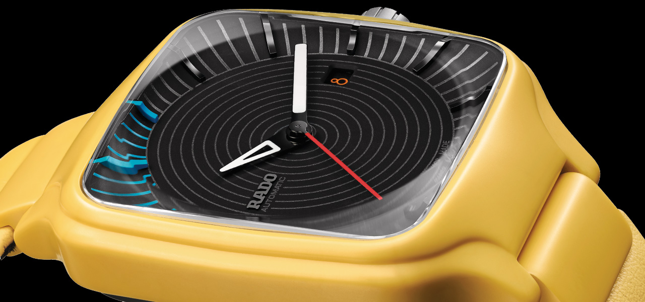 ポップなカラーと最先端素材で“近未来”を表現した新作「トゥルー スクエア×テジ・チャウハン」｜RADO