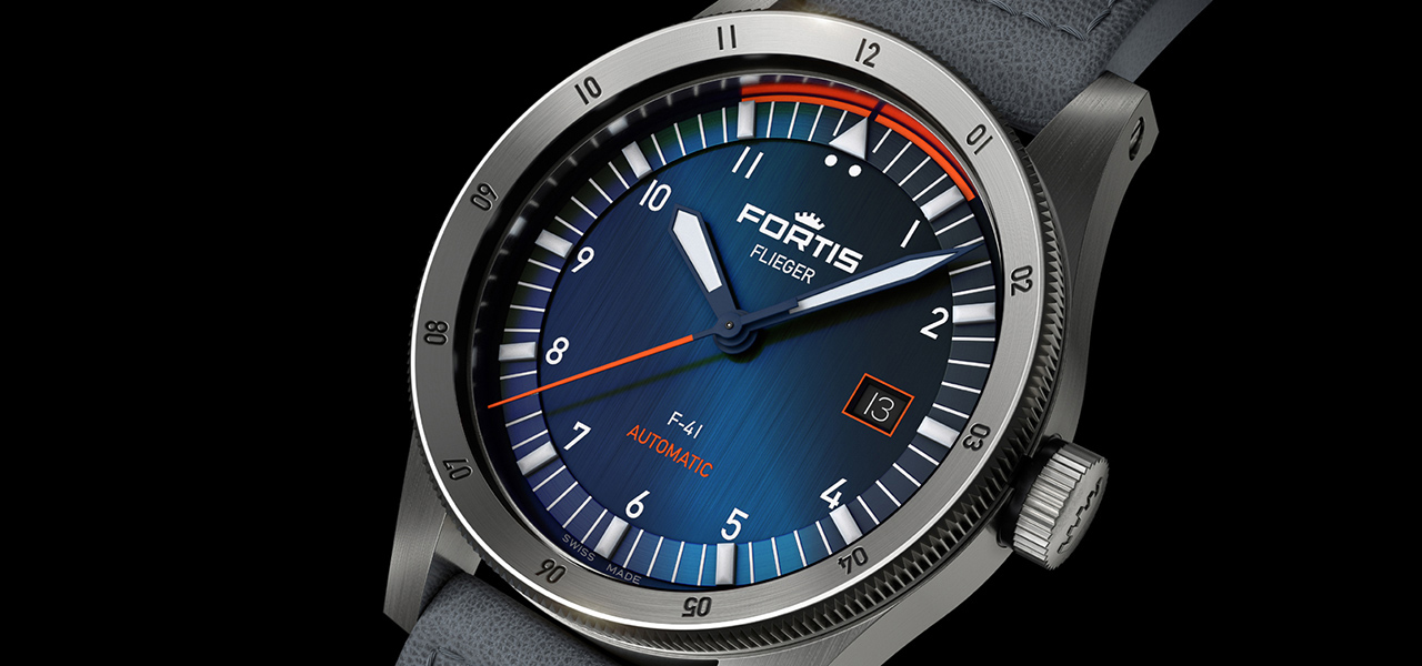 素材の持続可能性に着目した2021年新作「フリーガー ミッドナイトブルー」｜FORTIS