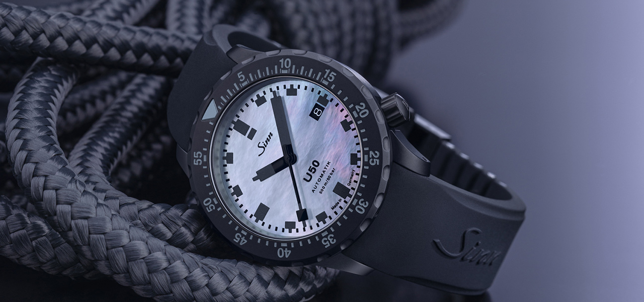 ハードスペックと、MOP文字盤のやわらかな表情が同居する異色の“エレガントダイバーズ”!?|Sinn