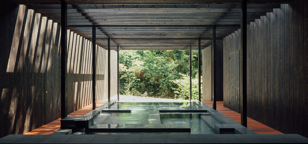 文化人も愛した湯治場で、お気に入りの一冊に没頭する｜TRAVEL