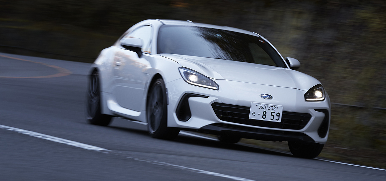 新型スバルBRZに試乗──BRZと86、それぞれの個性がきちんと確立されていた|SUBARU