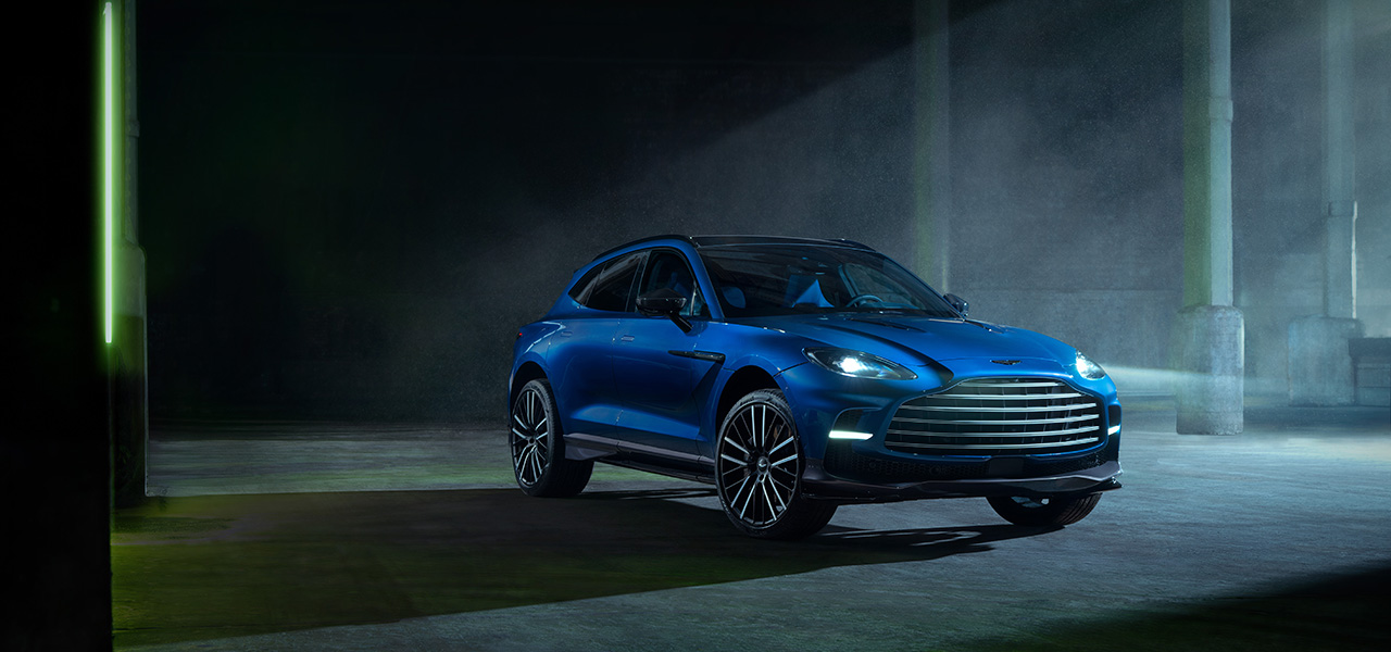 世界でもっともパワフルなラグジュアリーSUV「アストンマーティンDBX707」がデビュー|ASTON MARTIN