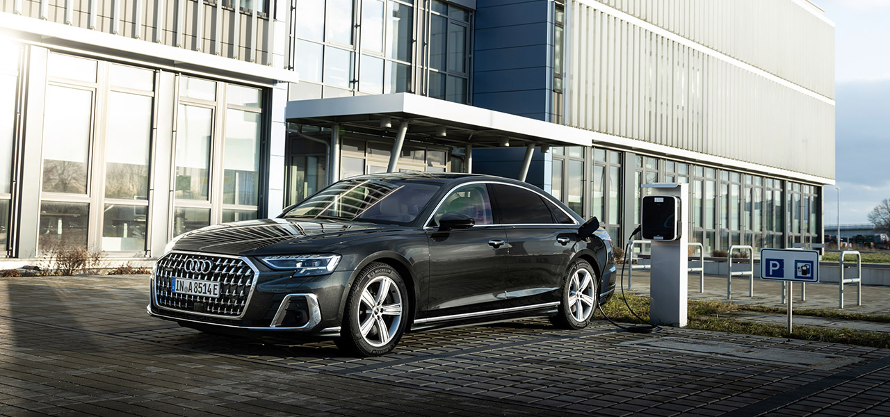 アウディのフラッグシップセダンA8が大幅にアップデート|Audi