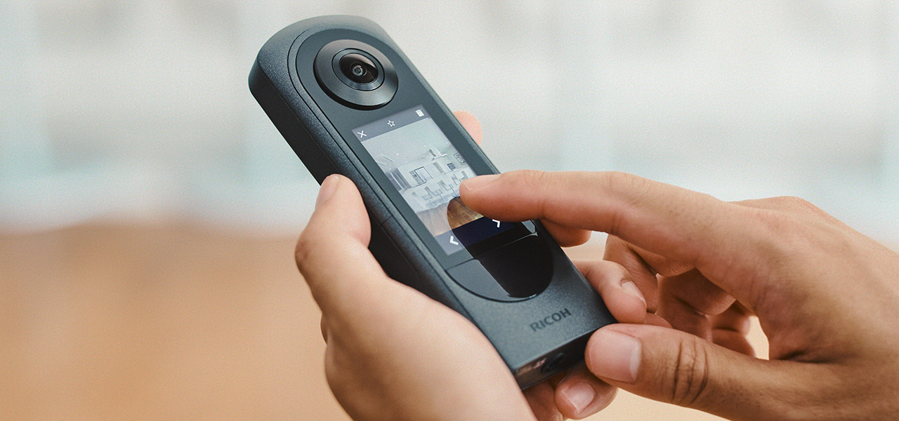 360° 画像を必要とするビジネス現場をより効率化。リコー「THETA X」がリリース|RICOH