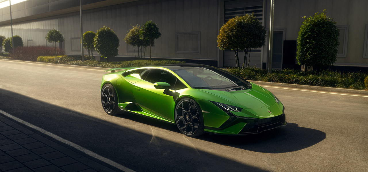 ランボルギーニ ウラカンにV10エンジンを搭載した後輪駆動の新モデル「テクニカ」誕生|Lamborghini