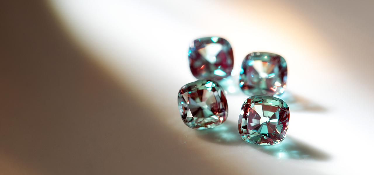 地球にやさしい輝き。サスティナブルかつエシカルなラボグロウン・カラーストーンのシリーズが誕生｜BIZOUX