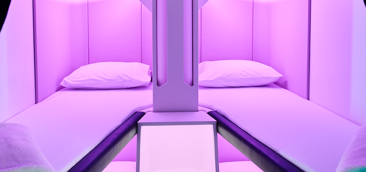 エコノミークラスでもベッドで横たわれる?! ニュージーランド航空が新シートを発表｜Air New Zealand