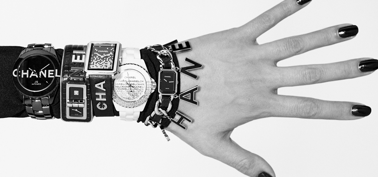 “CHANEL”のロゴが主役!「シャネル ウォンテッド カプセル コレクション」|CHANEL