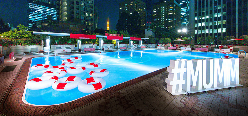 あの「#MUMMBEACHCLUB(マム ビーチクラブ)」が3年ぶりに帰ってきた!|MAISON MUMM