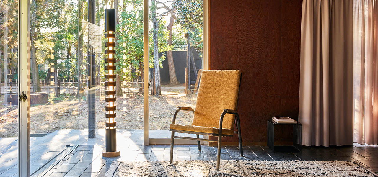 セルジュ・ムイユが1962年にデザインしたフロアランプシリーズを忠実に継承｜Editions Serge Mouille®