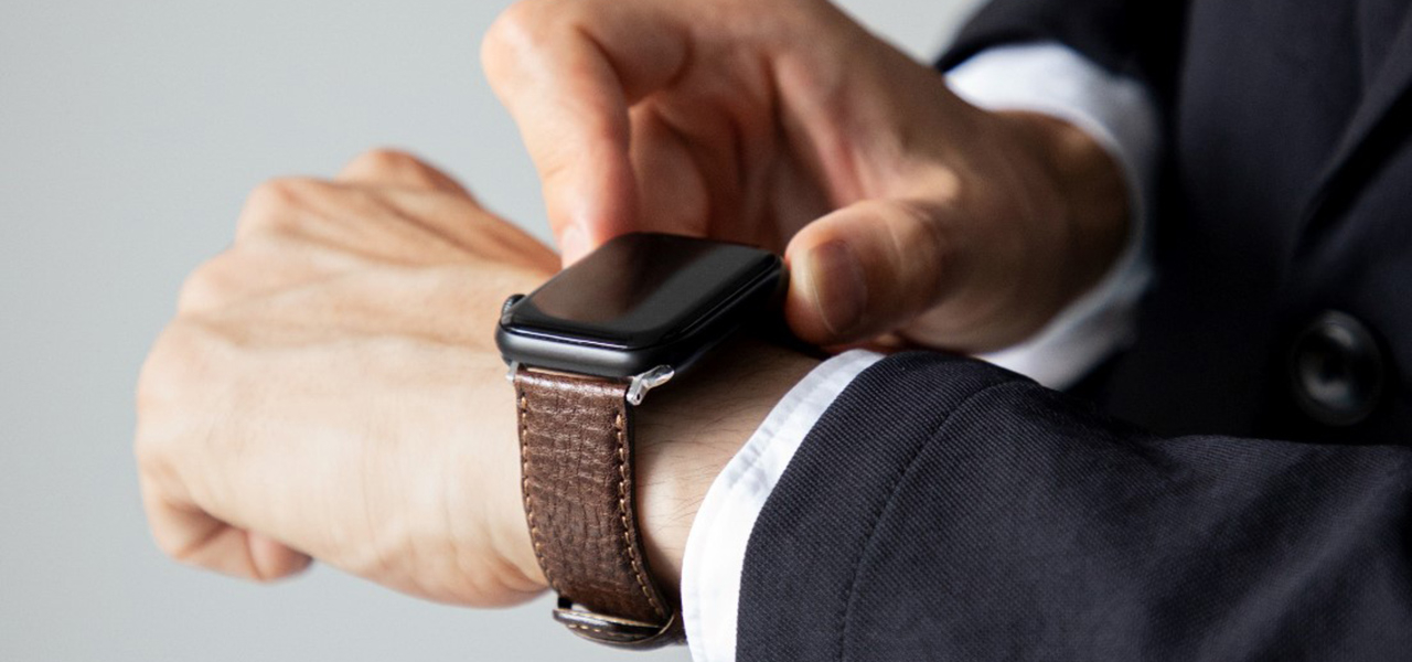 経年変化を存分に楽しめる日本のオイルヌメ革で上質感をプラス!「Apple Watch専用レザーバンド」|TSUCHIYA‐KABAN