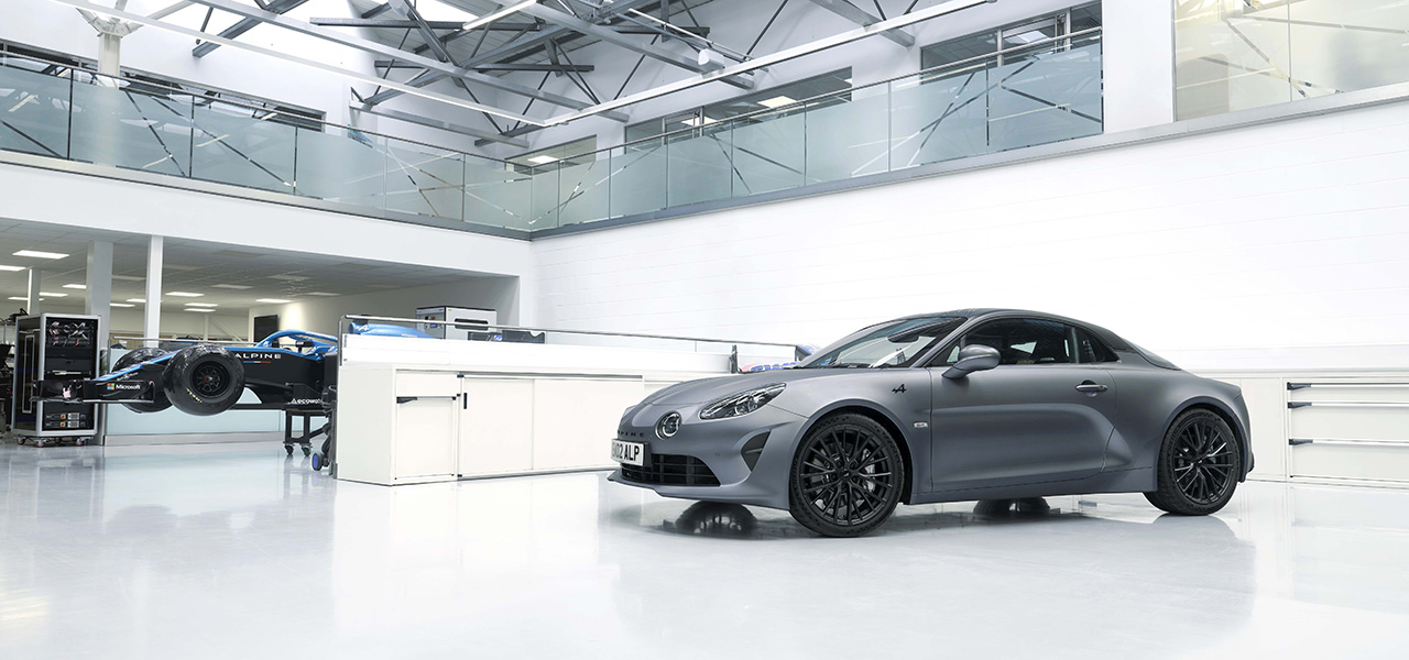 F1マシンのカーボン技術と素材を採用する限定車「アルピーヌ A110 S エンストン」が登場｜ALPINE